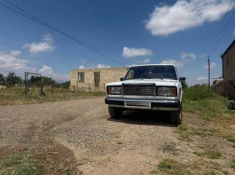 LADA (VAZ) 2107