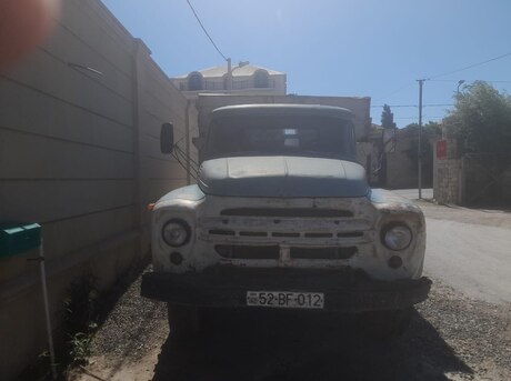 ZIL 130