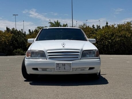 Mercedes C 280
