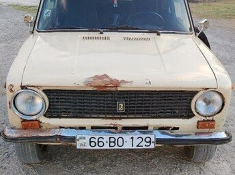 LADA (VAZ) 21011