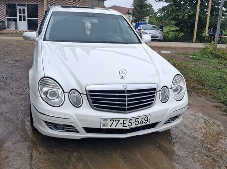 Mercedes E 220