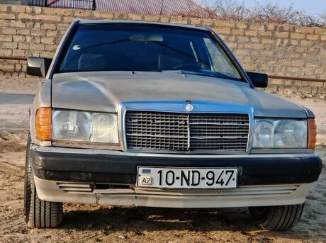 Mercedes 190