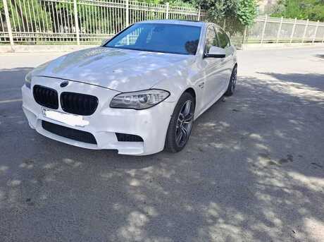 BMW 528