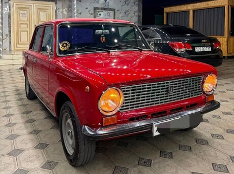 LADA (VAZ) 21011