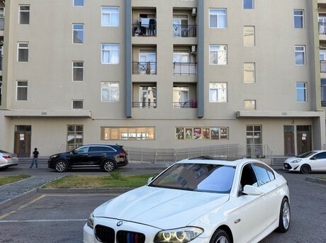 BMW 528
