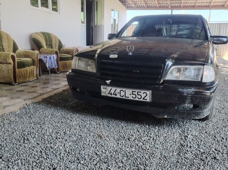 Mercedes C 180