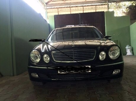 Mercedes E 320