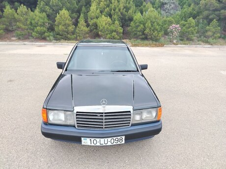 Mercedes 190