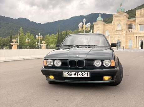 BMW 525
