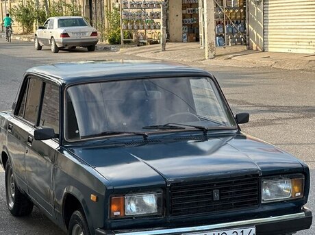 LADA (VAZ) 2107