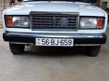 LADA (VAZ) 2107