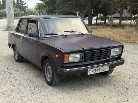 LADA (VAZ) 2107