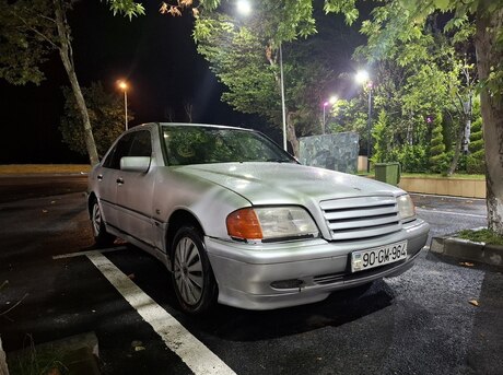 Mercedes C 220