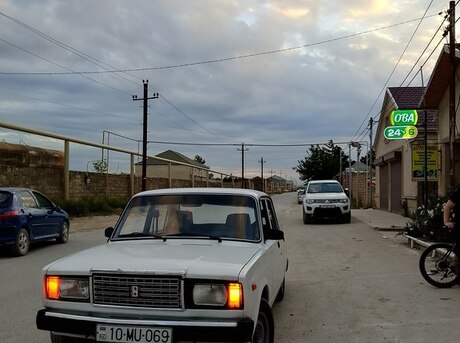 LADA (VAZ) 2107