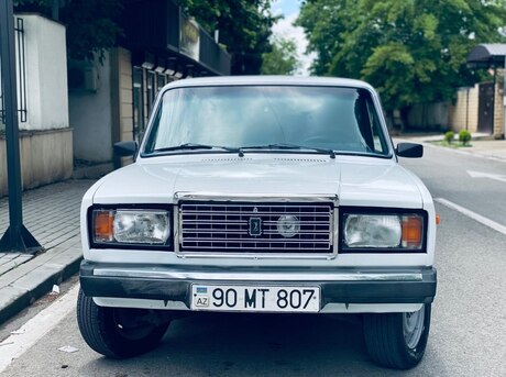 LADA (VAZ) 2107