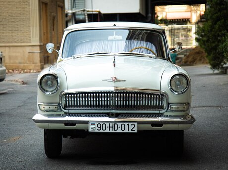 GAZ 21 "Volga"