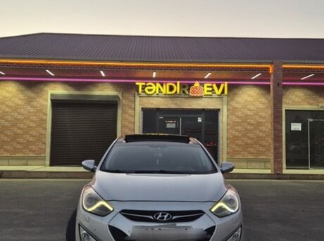 Hyundai i40