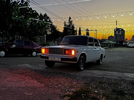 LADA (VAZ) 2107