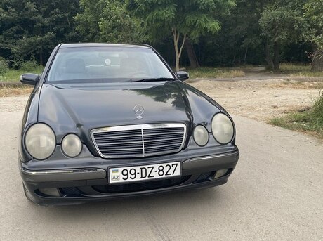 Mercedes E 220
