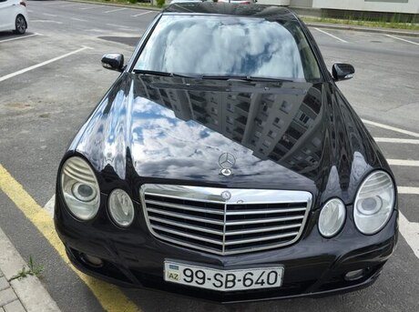 Mercedes E 220