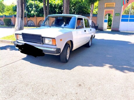 LADA (VAZ) 2107