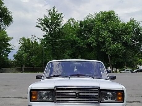 LADA (VAZ) 2107