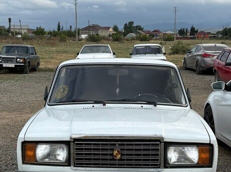 LADA (VAZ) 2107