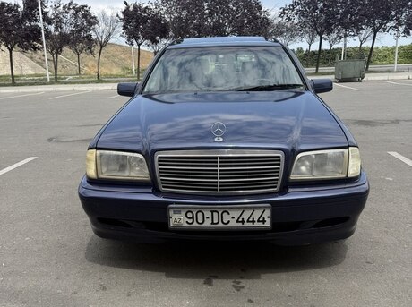 Mercedes C 180