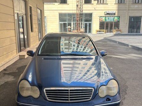Mercedes C 240