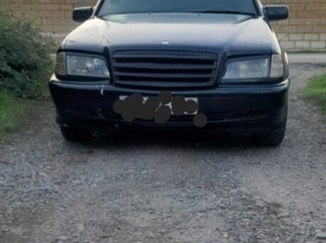 Mercedes C 180
