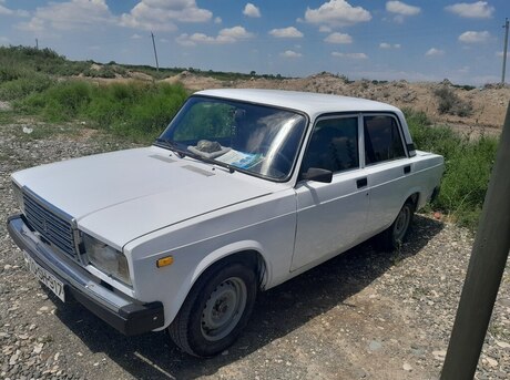 LADA (VAZ) 2107