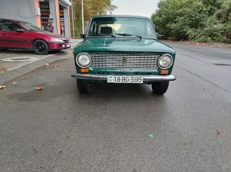 LADA (VAZ) 21011