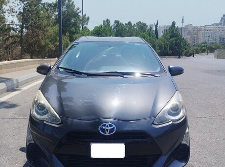 Toyota Prius C