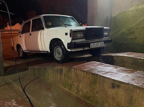 LADA (VAZ) 2107