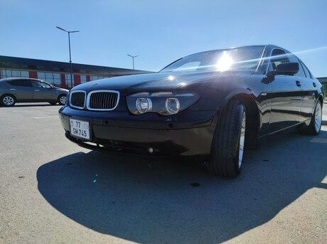 BMW 745