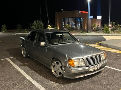 Mercedes 300 E