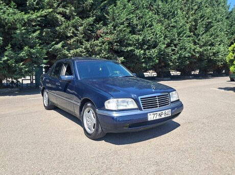 Mercedes C 180