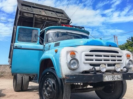 ZIL 130