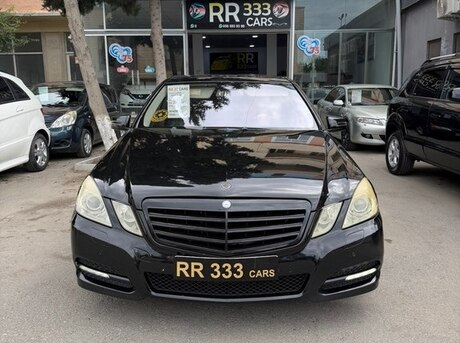 Mercedes E 200