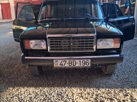 LADA (VAZ) 2107