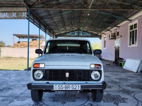 LADA (VAZ) Niva