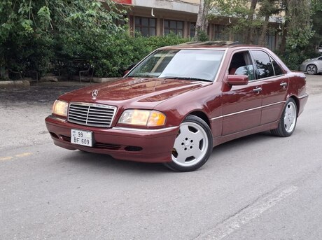 Mercedes C 230