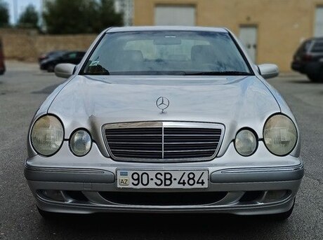 Mercedes E 240
