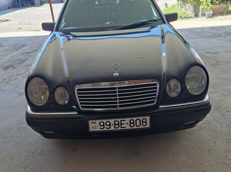 Mercedes E 280