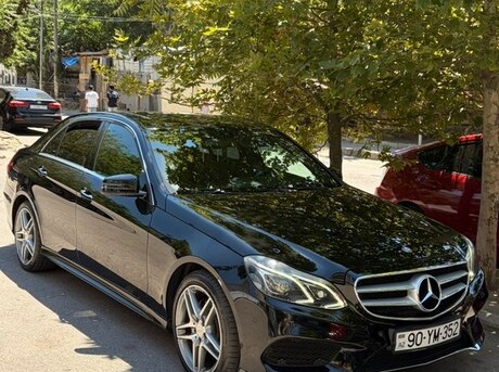 Mercedes E 200
