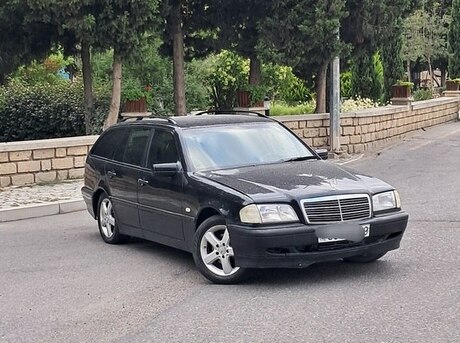 Mercedes C 220