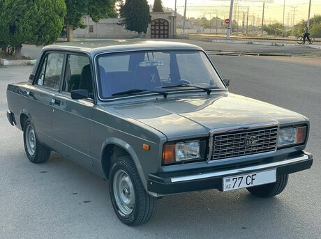 LADA (VAZ) 2107