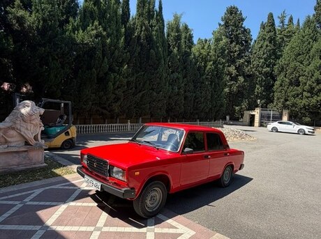 LADA (VAZ) 2107