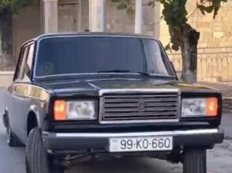 LADA (VAZ) 2107