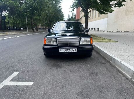 Mercedes E 220
